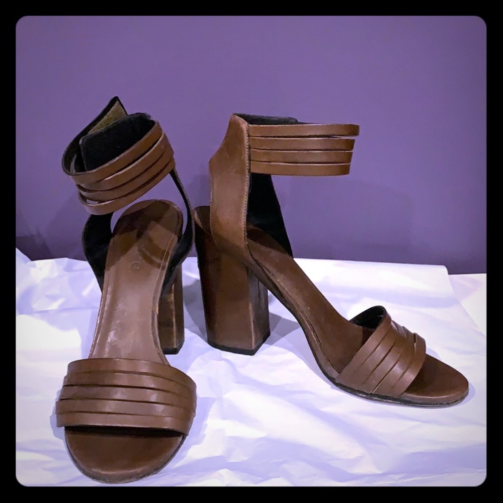 Vince “Lara” Banded Sandals